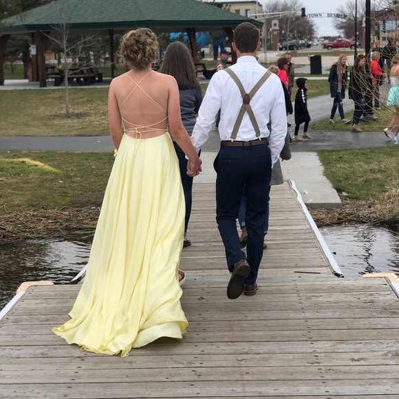 Sherri hill yellow prom dress - Picture 4 of 5